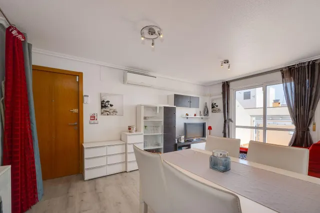 ÁTICO CON TERRAZA DE 32 M2 Y PLAZA DE GARAJE — 13