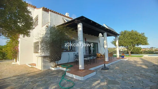 Chalet 4 habitaciones 274m² en venta - Costa Del Sol — 16