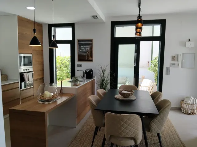 Gran oportunidad en Daya Nueva – villa independiente con piscina privada — 13