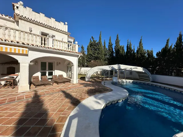 Chalet 5 habitaciones 400m² en venta - Marbella — 46