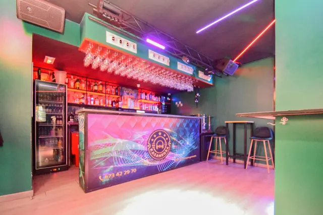 Pub en pleno centro de Granada ¿Eres un emprendedor apasionado por la hostelería? — 23