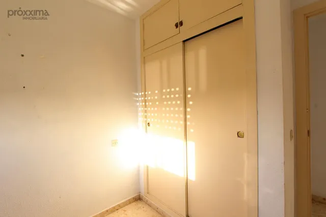¡todo exterior, luz a raudales y garaje en avda. de las ciencias! — 20