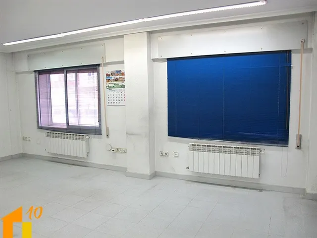 Vivienda en Avd. Arlanzón, zona Hacienda. — 3