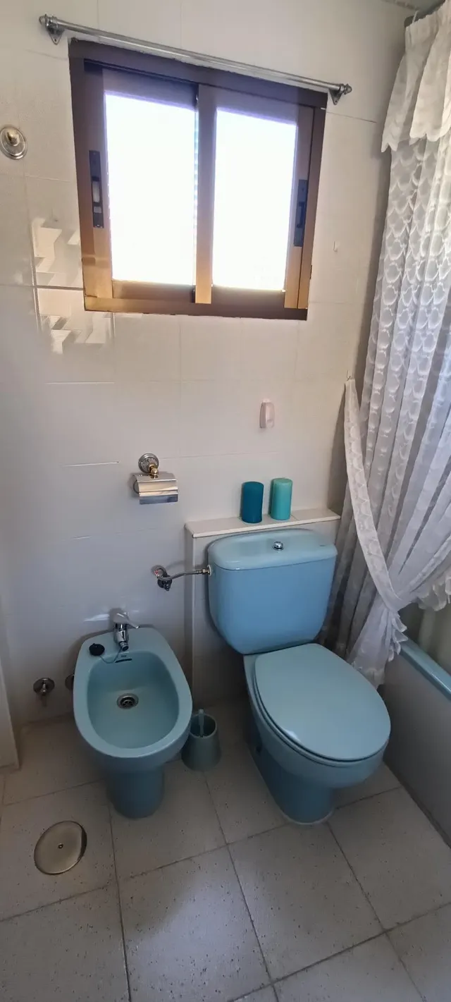 Gran chalet independiente de 3 plantas con dos viviendas y piscina — 31
