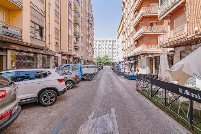 LOCAL EN CALLE SOL 23, CON 406 METROS — 21