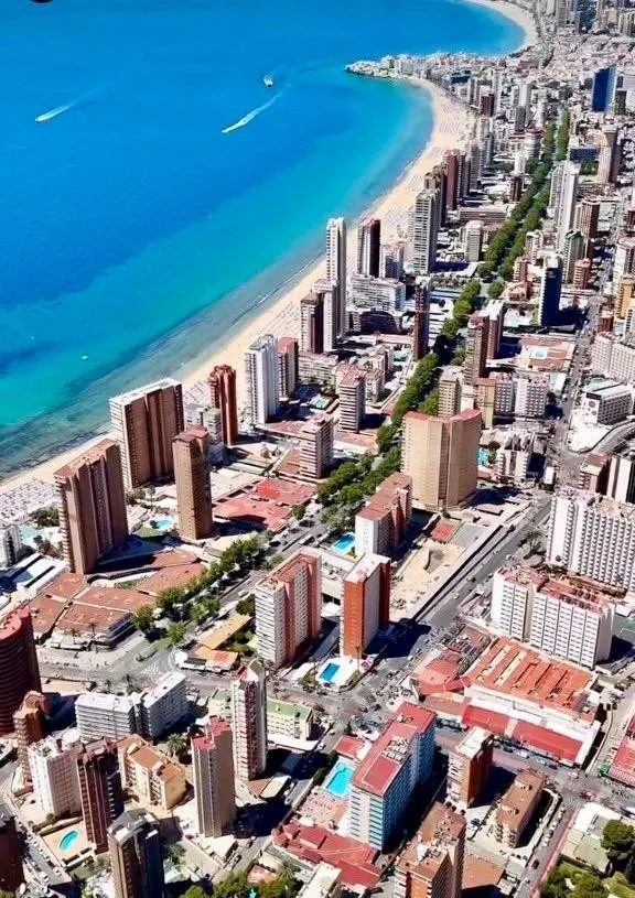 ALQUILER ANUAL EN BENIDORM LEVANTE - foto 5