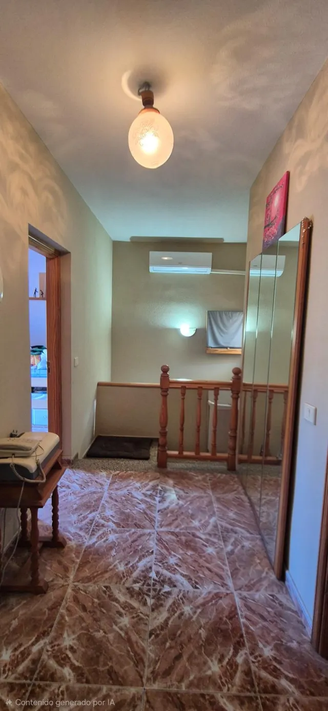 Dúplex con terraza, dos plazas de garaje y trastero en Playa de Arinaga. — 25