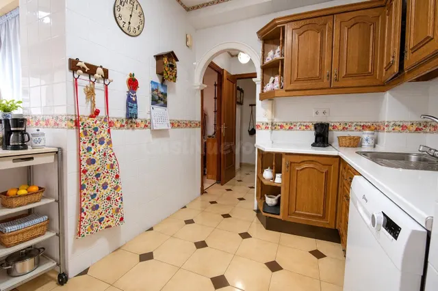 VENTA DE LA NUDA PROPIEDAD, PISO DE 4 DORMITORIOS - foto 5