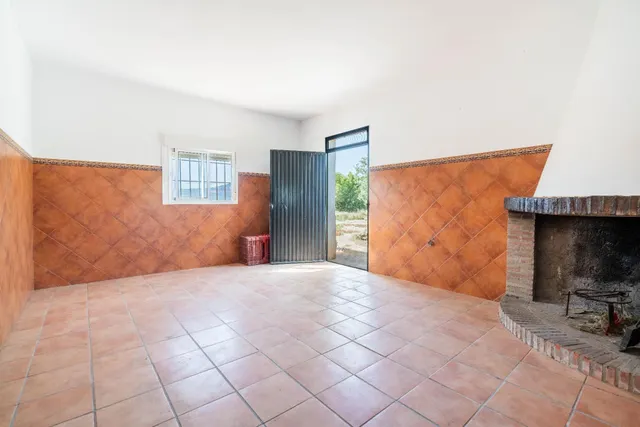 Terreno con Cortijo en Alsodux — 3