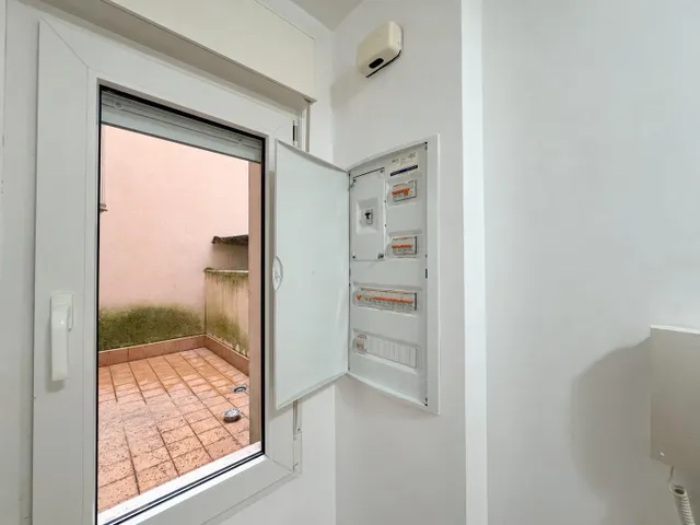 Piso en planta baja de primera transmisión, luminoso y con 3 habitaciones — 25