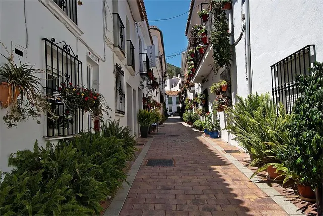 EXCLUSIVA NUEVA VIVIENDA DE 2 DORMITORIOS EN LA ZONA DE TORREQUEBRADA, A 300 METROS DE LA PLAYA !!! — 16