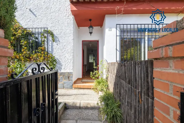 Preciosa casa en Ogíjares con piscina y jardín — 3