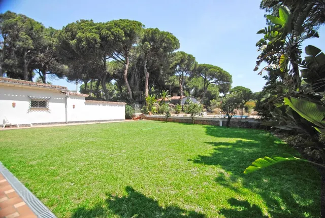 Chalet 10 habitaciones 518m² en venta - Marbella - foto 2