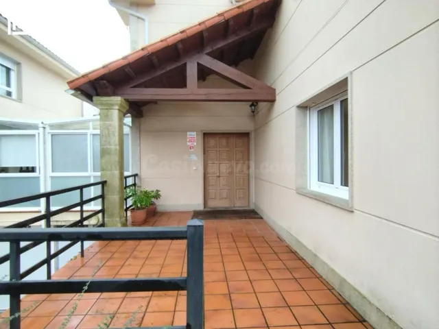 Fantástico chalet con garaje y gran jardín en las afueras de - foto 2