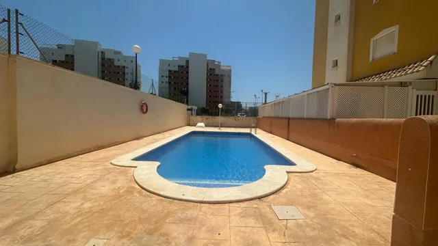 Apartamento 2 habitaciones 70m² en venta - Avenida del puerto — 29