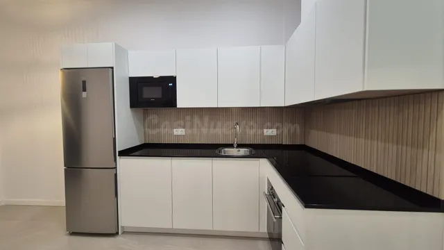 Piso de alquiler de 3 dormitorios a estrenar en Ciudad Aljarafe. — 4