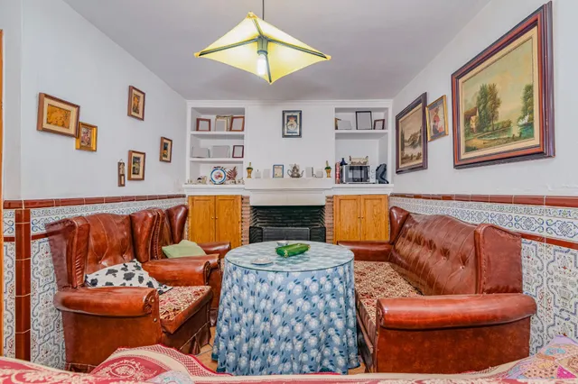 Amplia y Luminosa Casa en el Corazón de Monachil — 11