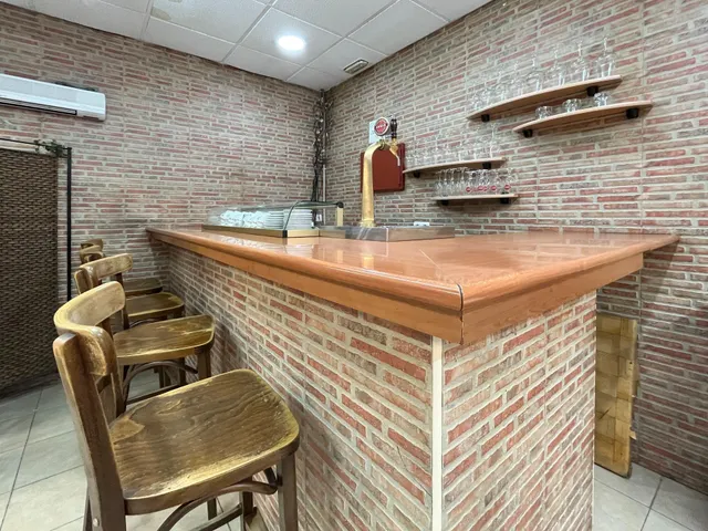 SE VENDE BAR EQUIPADO EN PERFECTO ESTADO EN EL CENTRO COMERCIAL LAS FUENTES — 7
