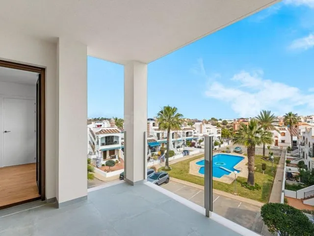 GRAN ÁTICO EN ORIHUELA COSTA: 2 HAB, 2 BAÑOS - foto 4