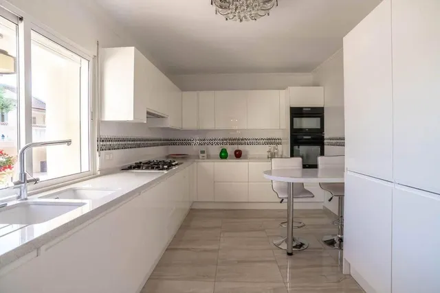 Villa 4 habitaciones 302m² en venta - Pueblo 9 — 10