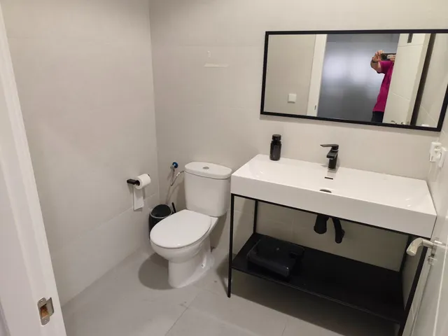Nave en Poligono de Las Quemadas totalmente reformada y perfectamente instalada para uso mixto de oficinas y almacen — 26