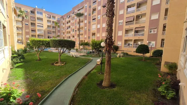 ULTIMA OPORTUNIDAD !!Estudio muy amplio en el Puerto Deporti