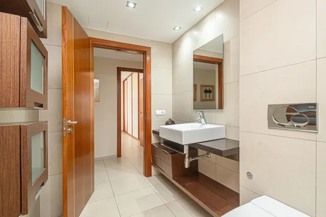 CHALET PAREADO EN GENOVA CON VISTAS A LA BAHÍA DE PALMA — 32
