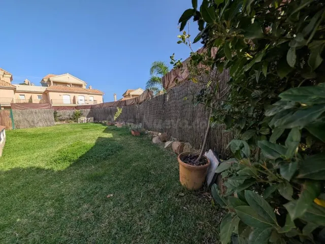 Casa de pueblo en Venta en Linea De La Concepcion, La Cádiz - foto 3