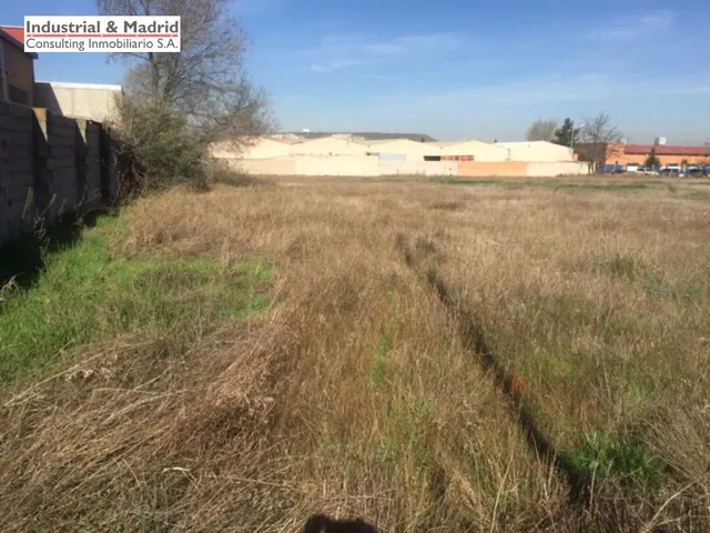 PARCELA INDUSTRIAL EN VENTA EN ARGANDA DEL REY - foto 3