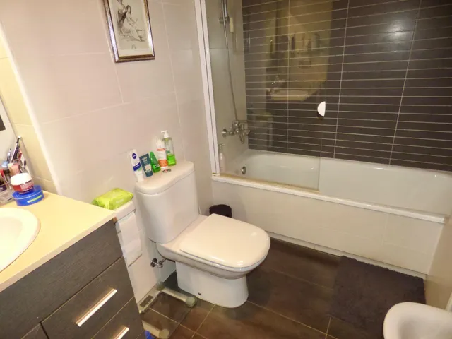 ¡Espacioso Piso en el Corazón de Palafolls por solo €248,000! ✨ — 13