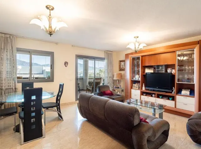 Maravilloso apartamento situado en la Urbanización Miramar e - foto 4