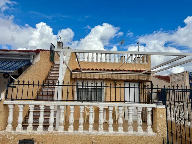 BUNGALOW EN TORRETAS