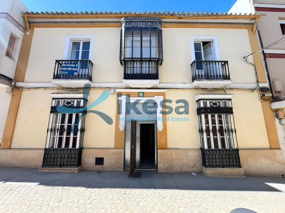 Amplio Adosado en El Coronil - Sevilla ✨