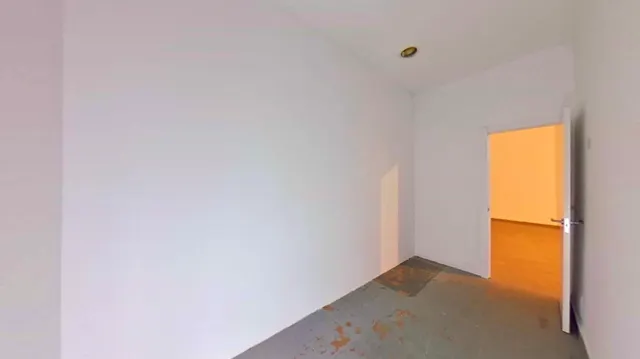 Local en venta en Calle de Schubert — 18