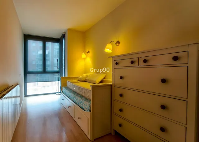 ÁTICO DÚPLEX CON TERRAZA PRIVADA JUNTO A RICARD VINYES — 6