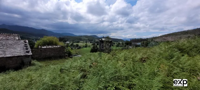 Casa de piedra con finca y espectaculares vistas en Oirán –  - foto 5