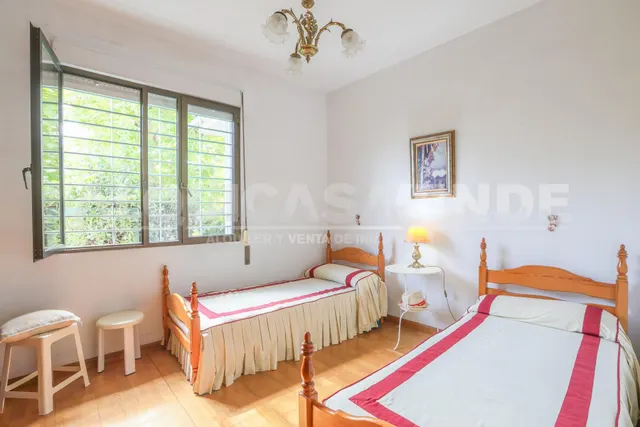 Exclusiva villa de lujo en Simón Verde: 1.150 m2 de parcela privada, gran piscina y bodega, a un paso de Sevilla. — 31