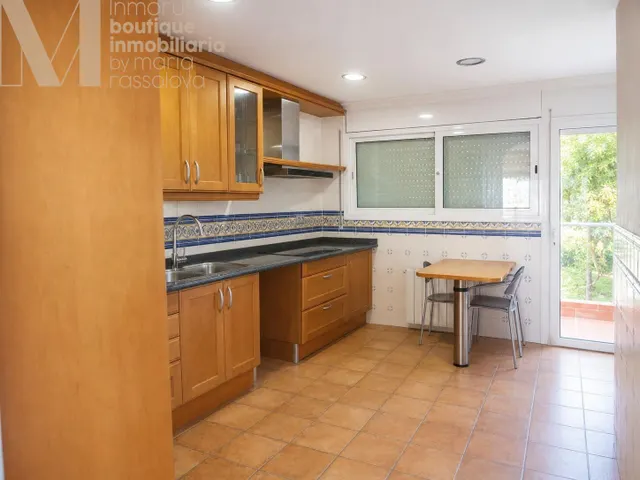 CASA EN VENTA EN CALELLA - VISTAS AL MAR Y PISCINA — 11