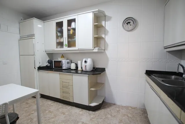 PISO CON PLAZA DE APARCAMIENTO ZONA MERCA 80 — 11