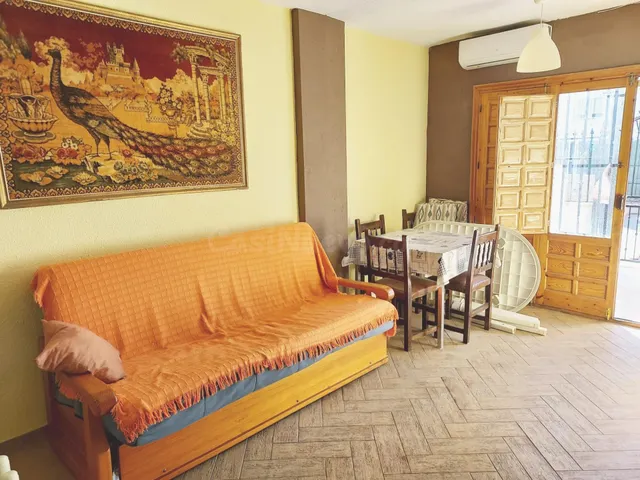 APARTAMENTO EN PLANTA BAJA CON PISCINA COMUNITARIA - foto 3