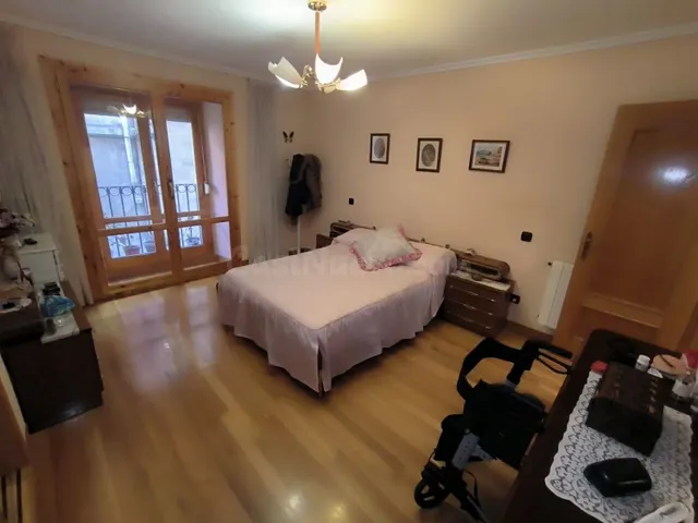 Piso 4 habitaciones 145m² en venta - Avda. del Cid - foto 3