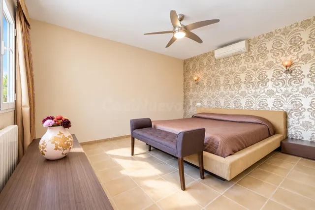 Exclusivo unifamiliar con jardín y piscina en Sant Marçal — 5