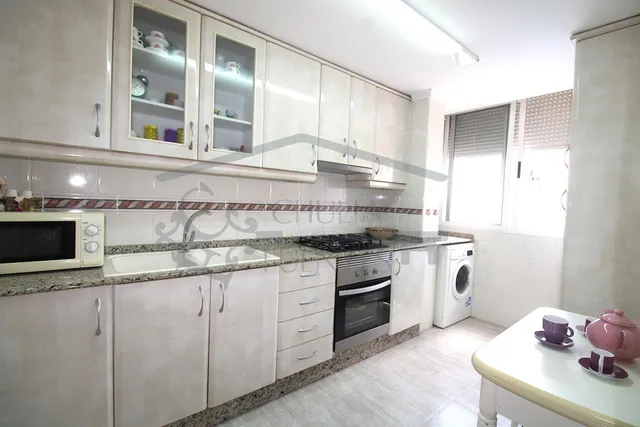 Piso en Malvarrosa. - foto 4