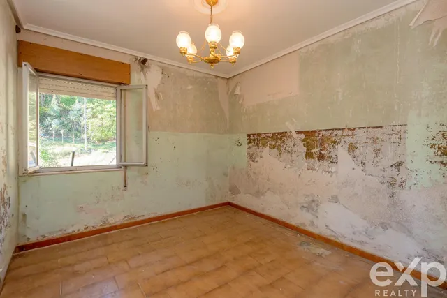 Casa con finca de 4.749 m2, cochera y granero en san martín del rey aurelio — 37
