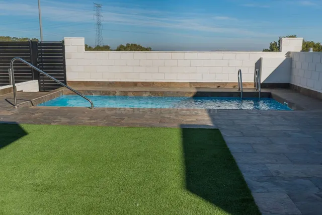 VILLA CONTEMPORANEA JUNTO A CAMPO DE GOLF - foto 3
