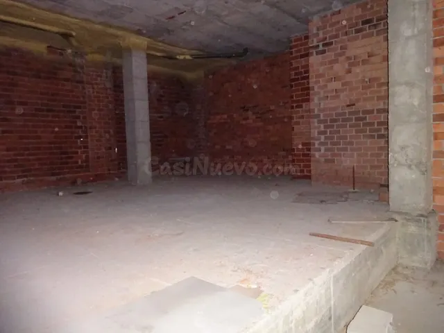 LOCAL COMERCIAL EN EL RESTOLLAL — 2