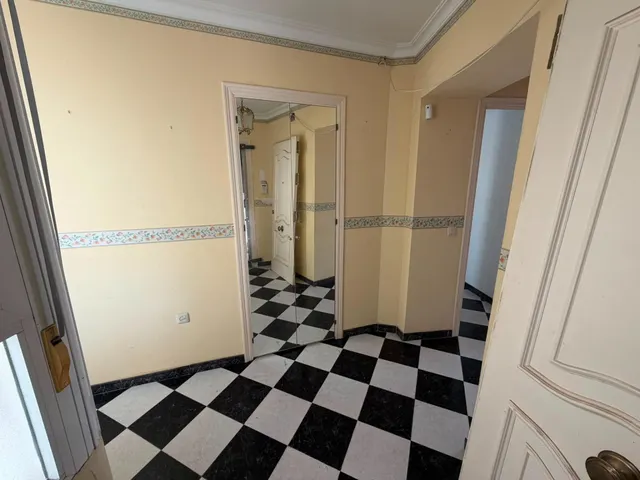Piso en Cádiz, zona Centro — 10