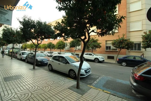 Magnifico y amplio local en el centro de Badajoz — 13