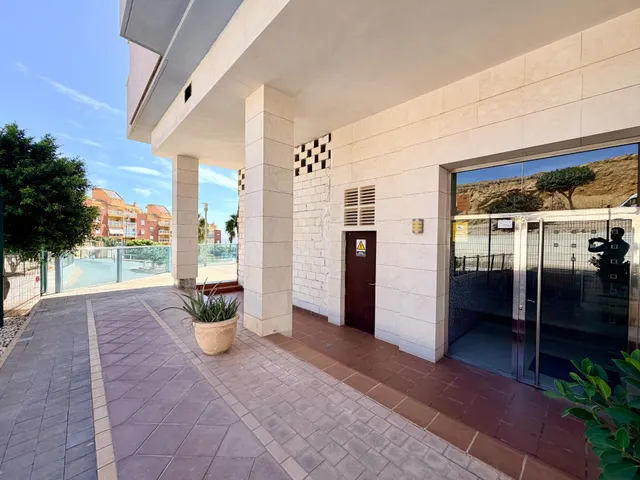 Vivienda reformada con terraza en Aguadulce Norte, piscina comunitaria y lista para entrar a vivir — 26