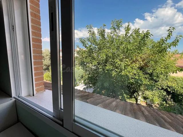 ¡CHICAS ESTUDIANTES! ÚLTIMA HABITACIÓN EN CHALET A COMPARTIR EN VILLANUEVA DE LA CAÑADA (MADRID). — 18
